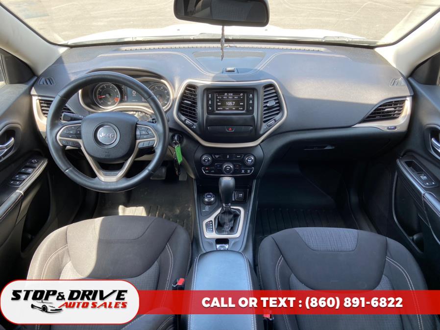 2015 Jeep Cherokee 4WD 4dr Latitude, available for sale in East Windsor, Connecticut | Stop & Drive Auto Sales. East Windsor, Connecticut 2015 Jeep Cherokee 4WD 4dr Latitude, available for sale in East Windsor, Connecticut | Stop & Drive Auto Sales. East Windsor, Connecticut