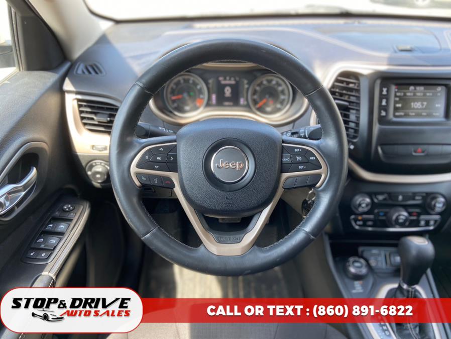 2015 Jeep Cherokee 4WD 4dr Latitude, available for sale in East Windsor, Connecticut | Stop & Drive Auto Sales. East Windsor, Connecticut 2015 Jeep Cherokee 4WD 4dr Latitude, available for sale in East Windsor, Connecticut | Stop & Drive Auto Sales. East Windsor, Connecticut