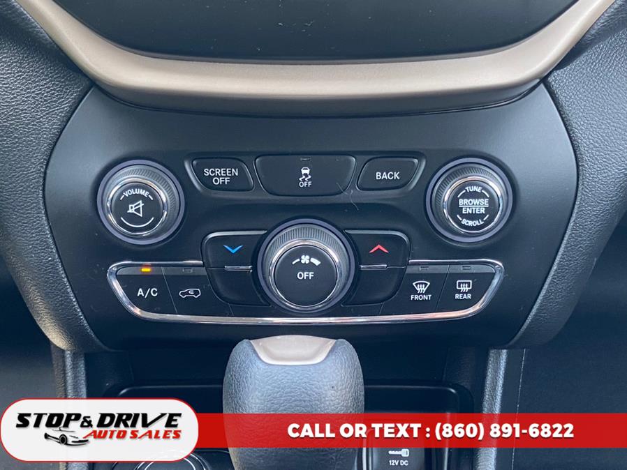 2015 Jeep Cherokee 4WD 4dr Latitude, available for sale in East Windsor, Connecticut | Stop & Drive Auto Sales. East Windsor, Connecticut 2015 Jeep Cherokee 4WD 4dr Latitude, available for sale in East Windsor, Connecticut | Stop & Drive Auto Sales. East Windsor, Connecticut