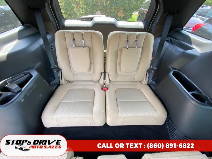 2016 Ford Explorer 4WD 4dr Base, available for sale in East Windsor, Connecticut | Stop & Drive Auto Sales. East Windsor, Connecticut 2016 Ford Explorer 4WD 4dr Base, available for sale in East Windsor, Connecticut | Stop & Drive Auto Sales. East Windsor, Connecticut