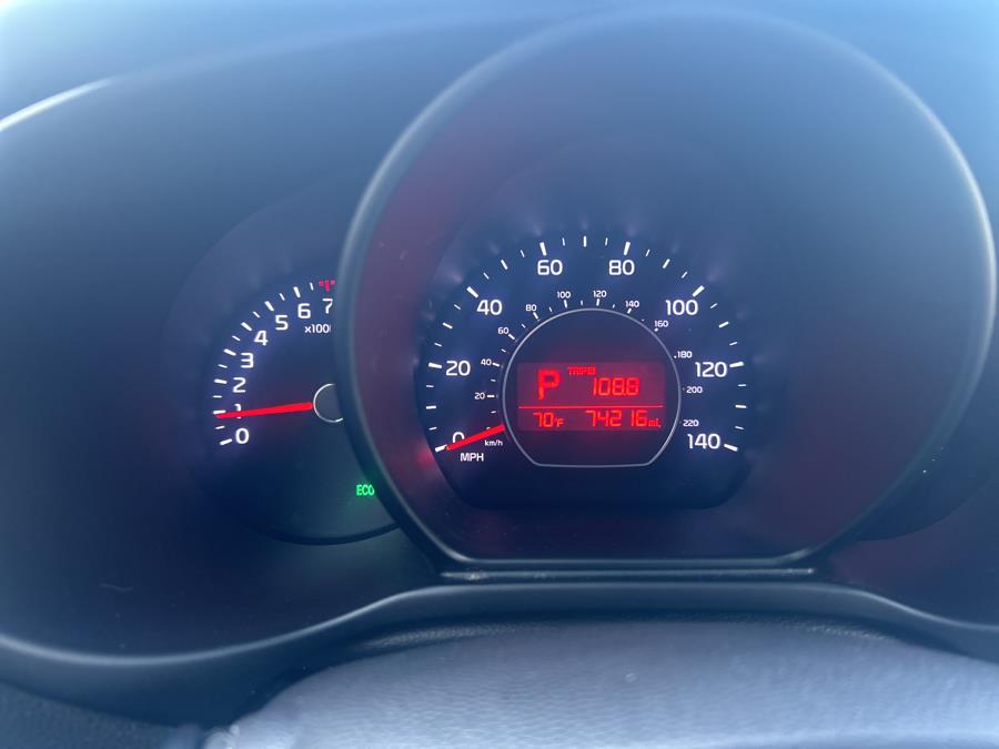 2016 Kia Soul 5dr Wgn Auto +, available for sale in South Windsor , Connecticut | Ful-line Auto LLC. South Windsor , Connecticut 2016 Kia Soul 5dr Wgn Auto +, available for sale in South Windsor , Connecticut | Ful-line Auto LLC. South Windsor , Connecticut