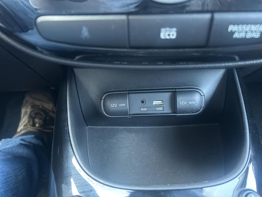 2016 Kia Soul 5dr Wgn Auto +, available for sale in South Windsor , Connecticut | Ful-line Auto LLC. South Windsor , Connecticut 2016 Kia Soul 5dr Wgn Auto +, available for sale in South Windsor , Connecticut | Ful-line Auto LLC. South Windsor , Connecticut