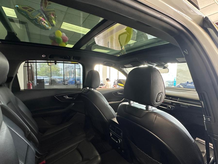 2019 Audi Q7 Prestige 55 TFSI quattro, available for sale in Inwood, New York | 5 Towns Drive. Inwood, New York 2019 Audi Q7 Prestige 55 TFSI quattro, available for sale in Inwood, New York | 5 Towns Drive. Inwood, New York
