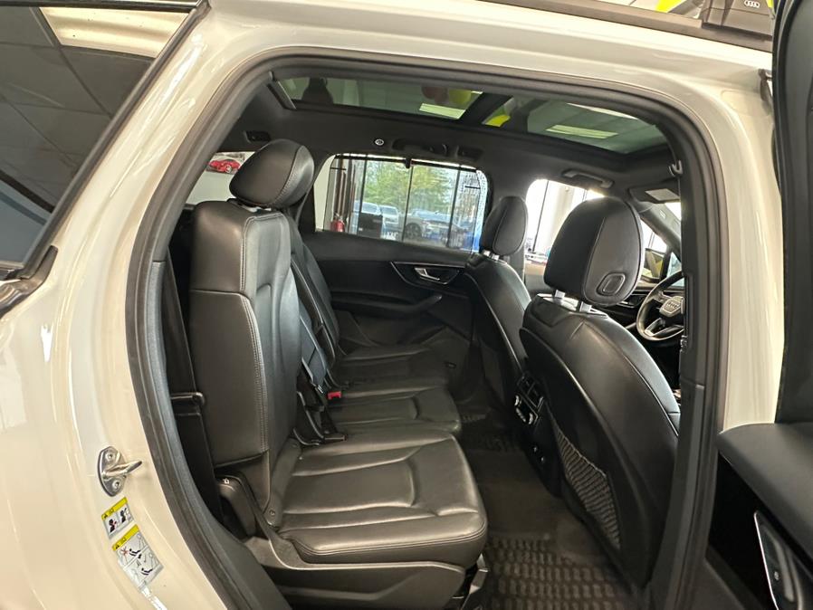 2019 Audi Q7 Prestige 55 TFSI quattro, available for sale in Inwood, New York | 5 Towns Drive. Inwood, New York 2019 Audi Q7 Prestige 55 TFSI quattro, available for sale in Inwood, New York | 5 Towns Drive. Inwood, New York