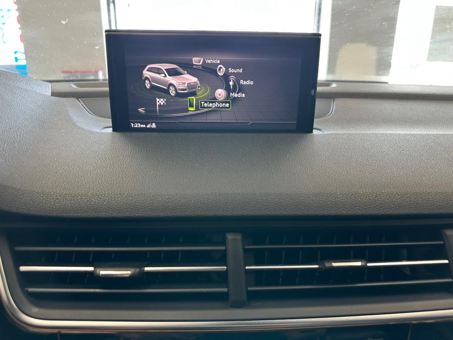2019 Audi Q7 Prestige 55 TFSI quattro, available for sale in Inwood, New York | 5 Towns Drive. Inwood, New York 2019 Audi Q7 Prestige 55 TFSI quattro, available for sale in Inwood, New York | 5 Towns Drive. Inwood, New York