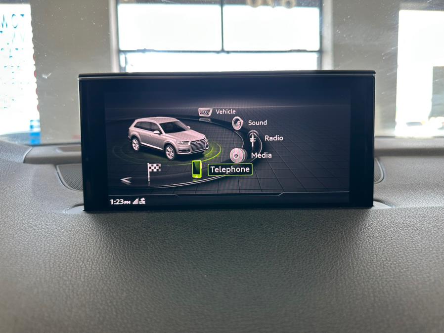 2019 Audi Q7 Prestige 55 TFSI quattro, available for sale in Inwood, New York | 5 Towns Drive. Inwood, New York 2019 Audi Q7 Prestige 55 TFSI quattro, available for sale in Inwood, New York | 5 Towns Drive. Inwood, New York