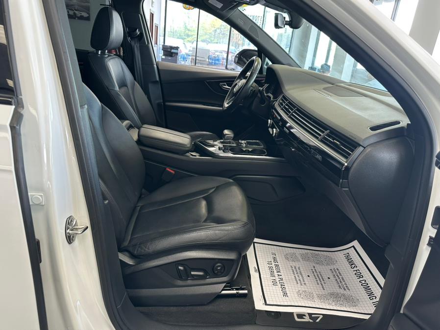 2019 Audi Q7 Prestige 55 TFSI quattro, available for sale in Inwood, New York | 5 Towns Drive. Inwood, New York 2019 Audi Q7 Prestige 55 TFSI quattro, available for sale in Inwood, New York | 5 Towns Drive. Inwood, New York