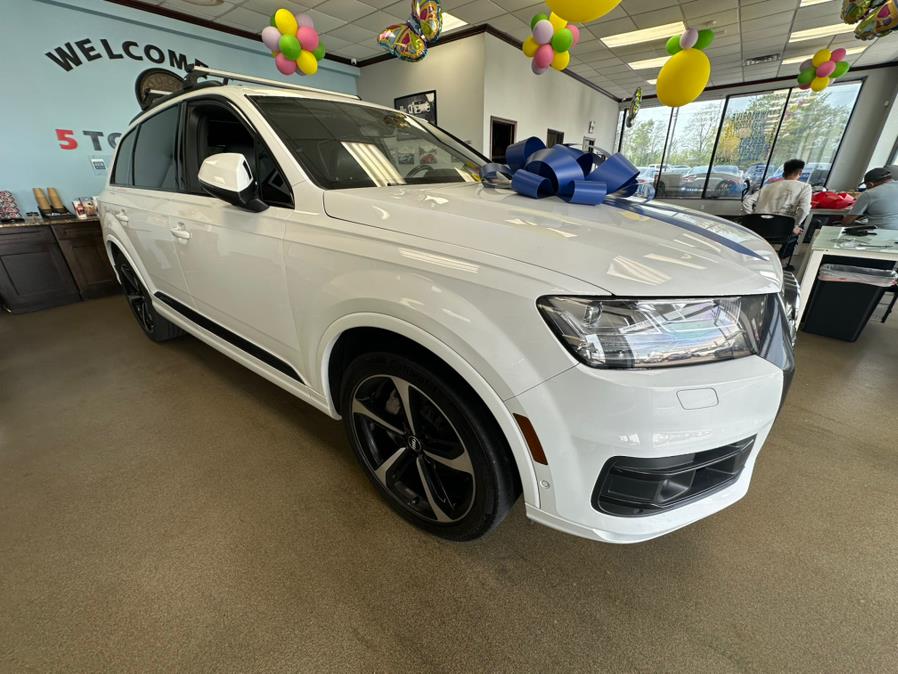 2019 Audi Q7 Prestige 55 TFSI quattro, available for sale in Inwood, New York | 5 Towns Drive. Inwood, New York 2019 Audi Q7 Prestige 55 TFSI quattro, available for sale in Inwood, New York | 5 Towns Drive. Inwood, New York