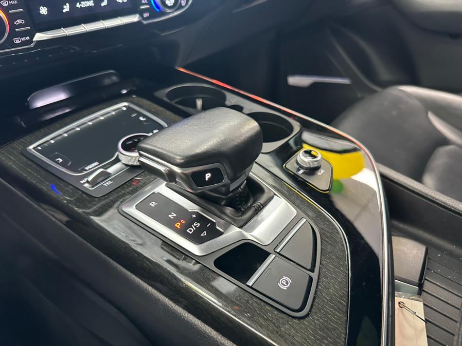 2019 Audi Q7 Prestige 55 TFSI quattro, available for sale in Inwood, New York | 5 Towns Drive. Inwood, New York 2019 Audi Q7 Prestige 55 TFSI quattro, available for sale in Inwood, New York | 5 Towns Drive. Inwood, New York
