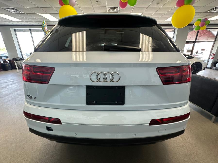 2019 Audi Q7 Prestige 55 TFSI quattro, available for sale in Inwood, New York | 5 Towns Drive. Inwood, New York 2019 Audi Q7 Prestige 55 TFSI quattro, available for sale in Inwood, New York | 5 Towns Drive. Inwood, New York
