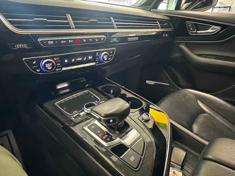 2019 Audi Q7 Prestige 55 TFSI quattro, available for sale in Inwood, New York | 5 Towns Drive. Inwood, New York 2019 Audi Q7 Prestige 55 TFSI quattro, available for sale in Inwood, New York | 5 Towns Drive. Inwood, New York