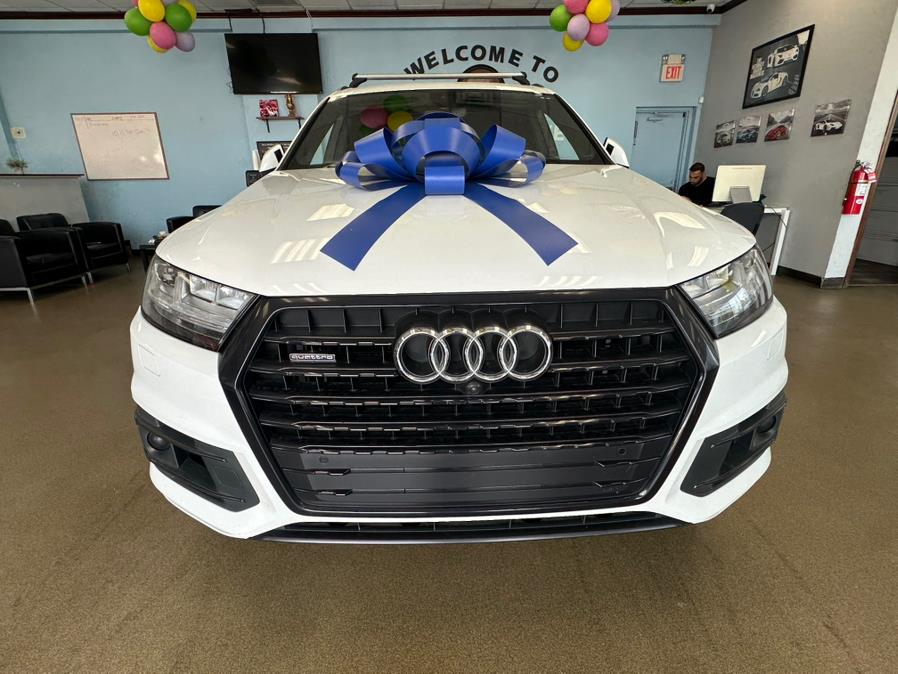 2019 Audi Q7 Prestige 55 TFSI quattro, available for sale in Inwood, New York | 5 Towns Drive. Inwood, New York 2019 Audi Q7 Prestige 55 TFSI quattro, available for sale in Inwood, New York | 5 Towns Drive. Inwood, New York