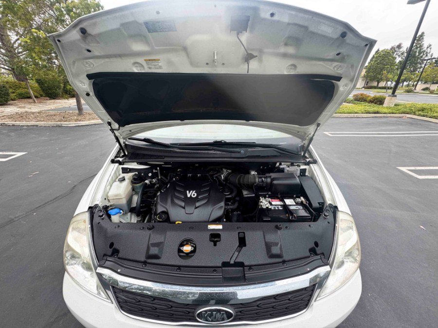 2012 Kia Sedona 4dr Wgn LX, available for sale in Lake Forest, California | Pacific Green Line. Lake Forest, California 2012 Kia Sedona 4dr Wgn LX, available for sale in Lake Forest, California | Pacific Green Line. Lake Forest, California