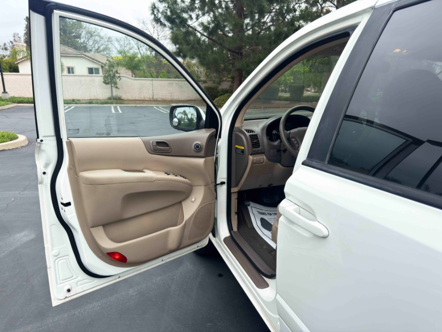 2012 Kia Sedona 4dr Wgn LX, available for sale in Lake Forest, California | Pacific Green Line. Lake Forest, California 2012 Kia Sedona 4dr Wgn LX, available for sale in Lake Forest, California | Pacific Green Line. Lake Forest, California
