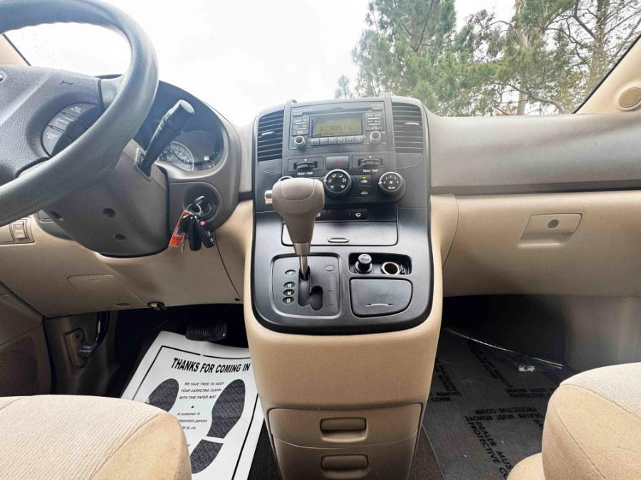 2012 Kia Sedona 4dr Wgn LX, available for sale in Lake Forest, California | Pacific Green Line. Lake Forest, California 2012 Kia Sedona 4dr Wgn LX, available for sale in Lake Forest, California | Pacific Green Line. Lake Forest, California