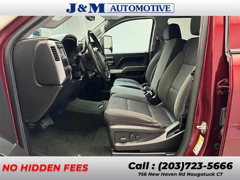 2017 Chevrolet Silverado 2500hd LT, available for sale in Naugatuck, Connecticut | J&M Automotive Sls&Svc LLC. Naugatuck, Connecticut 2017 Chevrolet Silverado 2500hd LT, available for sale in Naugatuck, Connecticut | J&M Automotive Sls&Svc LLC. Naugatuck, Connecticut