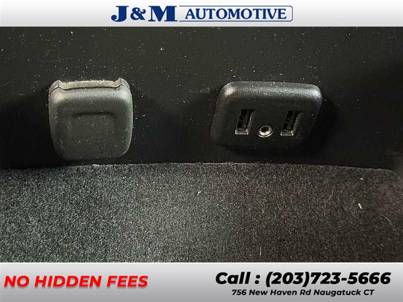 2017 Chevrolet Silverado 2500hd LT, available for sale in Naugatuck, Connecticut | J&M Automotive Sls&Svc LLC. Naugatuck, Connecticut 2017 Chevrolet Silverado 2500hd LT, available for sale in Naugatuck, Connecticut | J&M Automotive Sls&Svc LLC. Naugatuck, Connecticut