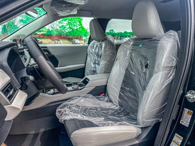 2025 Mitsubishi Outlander SE, available for sale in Great Neck, New York | Camy Cars. Great Neck, New York 2025 Mitsubishi Outlander SE, available for sale in Great Neck, New York | Camy Cars. Great Neck, New York