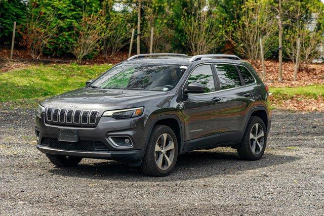 Used 2021 Jeep Cherokee in Great Neck, New York | Camy Cars. Great Neck, New York