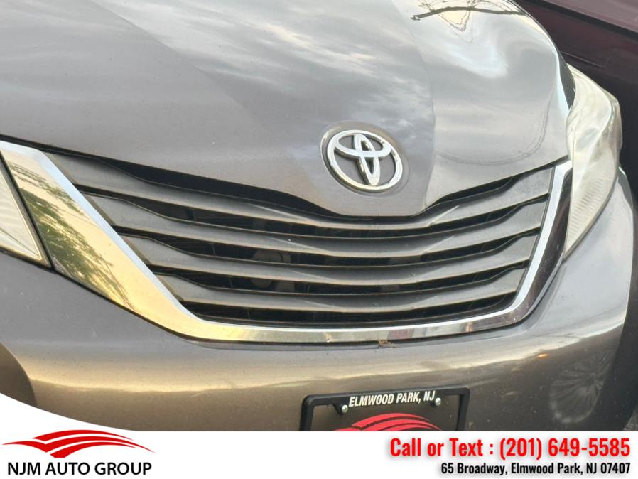 2013 Toyota Sienna 5dr 8-Pass Van V6 XLE FWD, available for sale in Elmwood Park, New Jersey | NJM Auto Group. Elmwood Park, New Jersey 2013 Toyota Sienna 5dr 8-Pass Van V6 XLE FWD, available for sale in Elmwood Park, New Jersey | NJM Auto Group. Elmwood Park, New Jersey