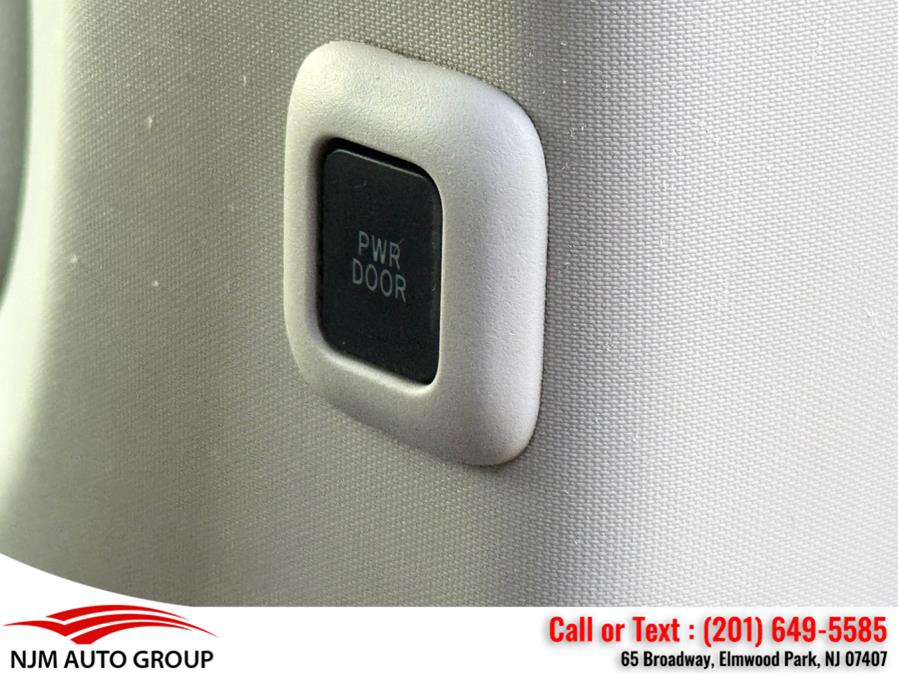 2013 Toyota Sienna 5dr 8-Pass Van V6 XLE FWD, available for sale in Elmwood Park, New Jersey | NJM Auto Group. Elmwood Park, New Jersey 2013 Toyota Sienna 5dr 8-Pass Van V6 XLE FWD, available for sale in Elmwood Park, New Jersey | NJM Auto Group. Elmwood Park, New Jersey