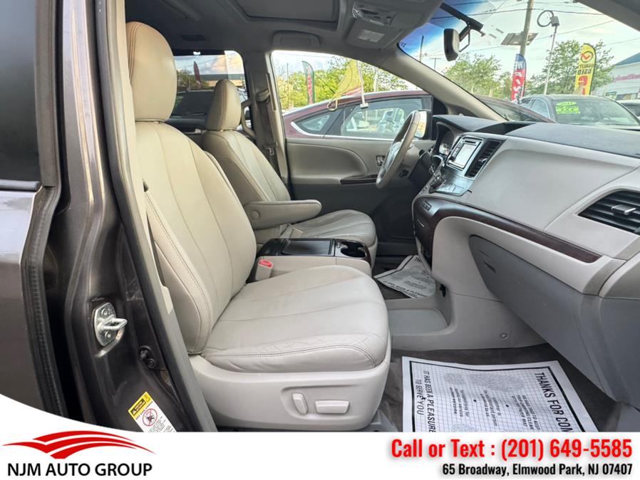 2013 Toyota Sienna 5dr 8-Pass Van V6 XLE FWD, available for sale in Elmwood Park, New Jersey | NJM Auto Group. Elmwood Park, New Jersey 2013 Toyota Sienna 5dr 8-Pass Van V6 XLE FWD, available for sale in Elmwood Park, New Jersey | NJM Auto Group. Elmwood Park, New Jersey