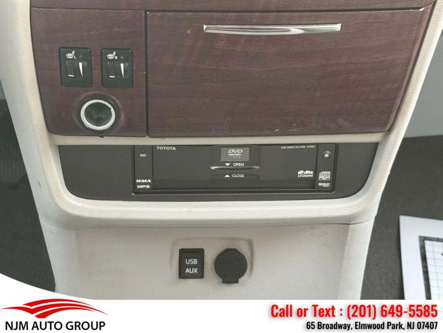 2013 Toyota Sienna 5dr 8-Pass Van V6 XLE FWD, available for sale in Elmwood Park, New Jersey | NJM Auto Group. Elmwood Park, New Jersey 2013 Toyota Sienna 5dr 8-Pass Van V6 XLE FWD, available for sale in Elmwood Park, New Jersey | NJM Auto Group. Elmwood Park, New Jersey