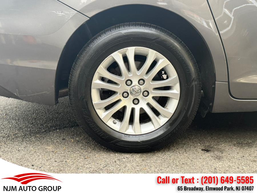 2013 Toyota Sienna 5dr 8-Pass Van V6 XLE FWD, available for sale in Elmwood Park, New Jersey | NJM Auto Group. Elmwood Park, New Jersey 2013 Toyota Sienna 5dr 8-Pass Van V6 XLE FWD, available for sale in Elmwood Park, New Jersey | NJM Auto Group. Elmwood Park, New Jersey