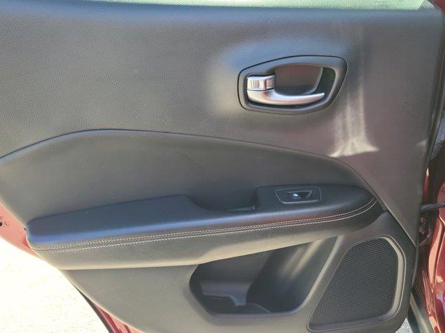2021 Jeep Compass Latitude, available for sale in Fort Lauderdale, Florida | CarLux Fort Lauderdale. Fort Lauderdale, Florida 2021 Jeep Compass Latitude, available for sale in Fort Lauderdale, Florida | CarLux Fort Lauderdale. Fort Lauderdale, Florida