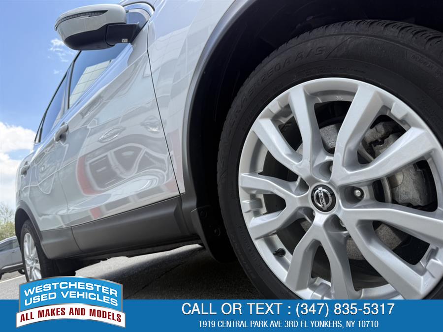2022 Nissan Rogue Sport SV, available for sale in Yonkers, New York | Apex Westchester Used Vehicles. Yonkers, New York 2022 Nissan Rogue Sport SV, available for sale in Yonkers, New York | Apex Westchester Used Vehicles. Yonkers, New York