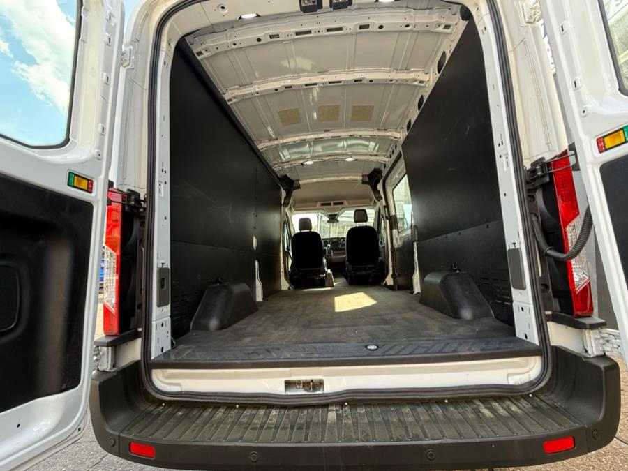 2017 Ford Transit Wagon T-350 148" Med Roof XL Sliding RH Dr, available for sale in Port Chester, New York | JC Lopez Auto Sales Corp. Port Chester, New York 2017 Ford Transit Wagon T-350 148" Med Roof XL Sliding RH Dr, available for sale in Port Chester, New York | JC Lopez Auto Sales Corp. Port Chester, New York