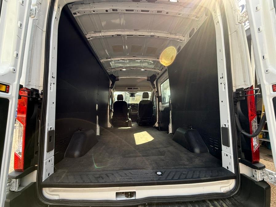 2017 Ford Transit Wagon T-350 148" Med Roof XL Sliding RH Dr, available for sale in Port Chester, New York | JC Lopez Auto Sales Corp. Port Chester, New York 2017 Ford Transit Wagon T-350 148" Med Roof XL Sliding RH Dr, available for sale in Port Chester, New York | JC Lopez Auto Sales Corp. Port Chester, New York