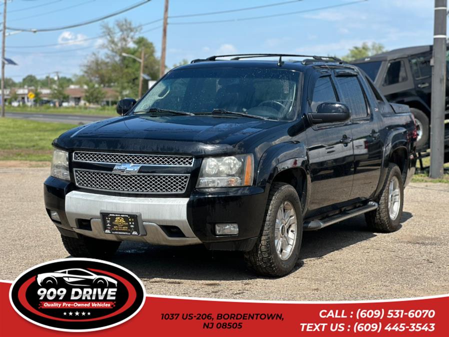2009 Chevrolet Avalanche LT2 4WD, available for sale in BORDENTOWN, New Jersey | 909 Drive. BORDENTOWN, New Jersey 2009 Chevrolet Avalanche LT2 4WD, available for sale in BORDENTOWN, New Jersey | 909 Drive. BORDENTOWN, New Jersey