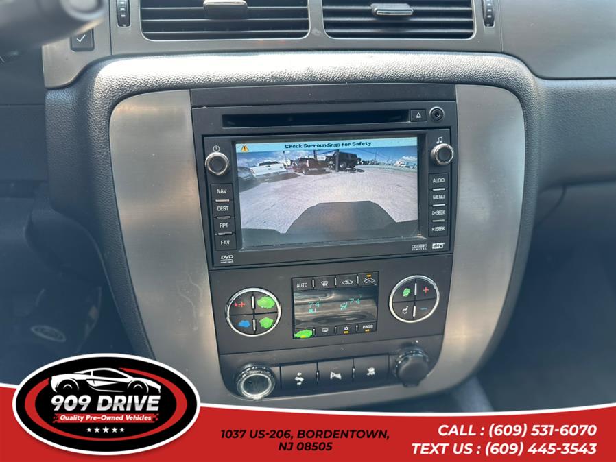 2009 Chevrolet Avalanche LT2 4WD, available for sale in BORDENTOWN, New Jersey | 909 Drive. BORDENTOWN, New Jersey 2009 Chevrolet Avalanche LT2 4WD, available for sale in BORDENTOWN, New Jersey | 909 Drive. BORDENTOWN, New Jersey
