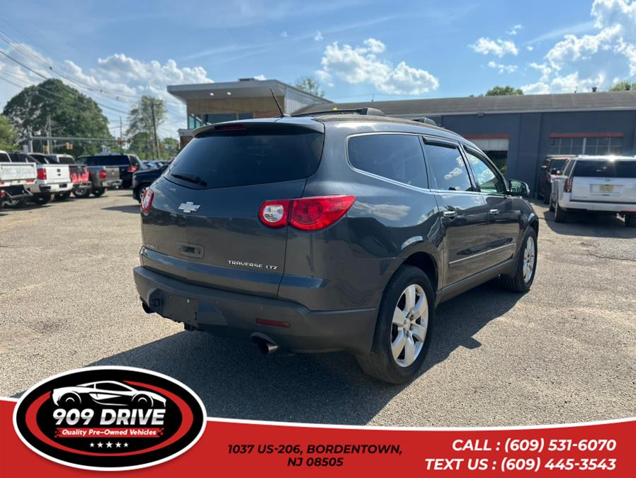 2009 Chevrolet Traverse LTZ AWD, available for sale in BORDENTOWN, New Jersey | 909 Drive. BORDENTOWN, New Jersey 2009 Chevrolet Traverse LTZ AWD, available for sale in BORDENTOWN, New Jersey | 909 Drive. BORDENTOWN, New Jersey