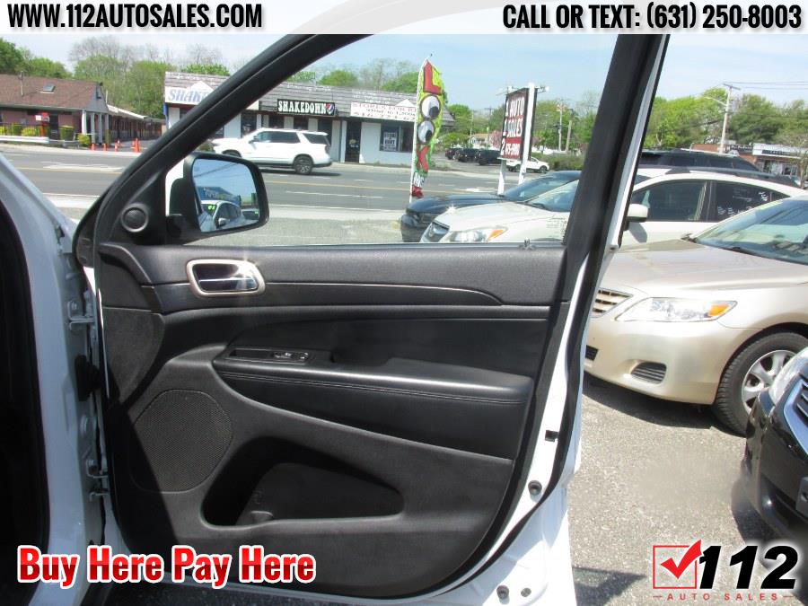 2015 Jeep Grand Cherokee Lared 4WD 4dr Altitude, available for sale in Patchogue, New York | 112 Auto Sales. Patchogue, New York 2015 Jeep Grand Cherokee Lared 4WD 4dr Altitude, available for sale in Patchogue, New York | 112 Auto Sales. Patchogue, New York
