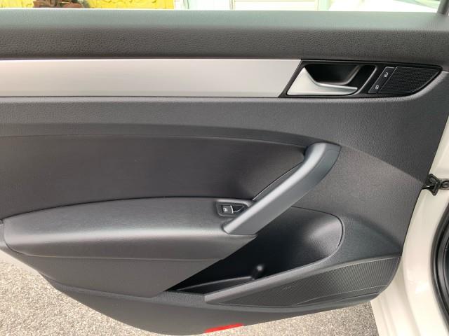 2012 Volkswagen Passat SE w/Sunroof & Nav PZEV, available for sale in Forestville, Maryland | Valentine Motor Company. Forestville, Maryland 2012 Volkswagen Passat SE w/Sunroof & Nav PZEV, available for sale in Forestville, Maryland | Valentine Motor Company. Forestville, Maryland