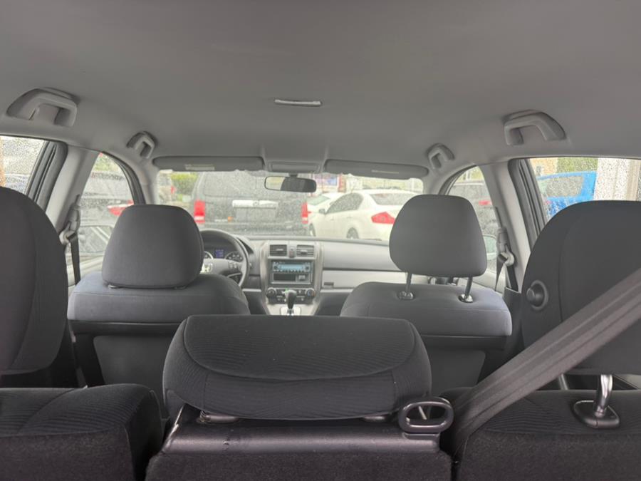 2011 Honda CR-V 4WD 5dr LX, available for sale in Bridgeport, Connecticut | CT Auto. Bridgeport, Connecticut 2011 Honda CR-V 4WD 5dr LX, available for sale in Bridgeport, Connecticut | CT Auto. Bridgeport, Connecticut
