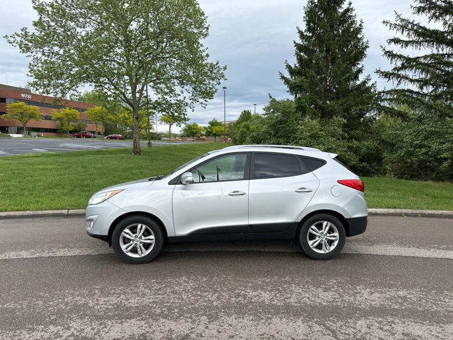 2013 Hyundai Tucson AWD 4dr Auto GLS PZEV, available for sale in Beavercreek, Ohio | Wholesale Direct Motors. Beavercreek, Ohio 2013 Hyundai Tucson AWD 4dr Auto GLS PZEV, available for sale in Beavercreek, Ohio | Wholesale Direct Motors. Beavercreek, Ohio