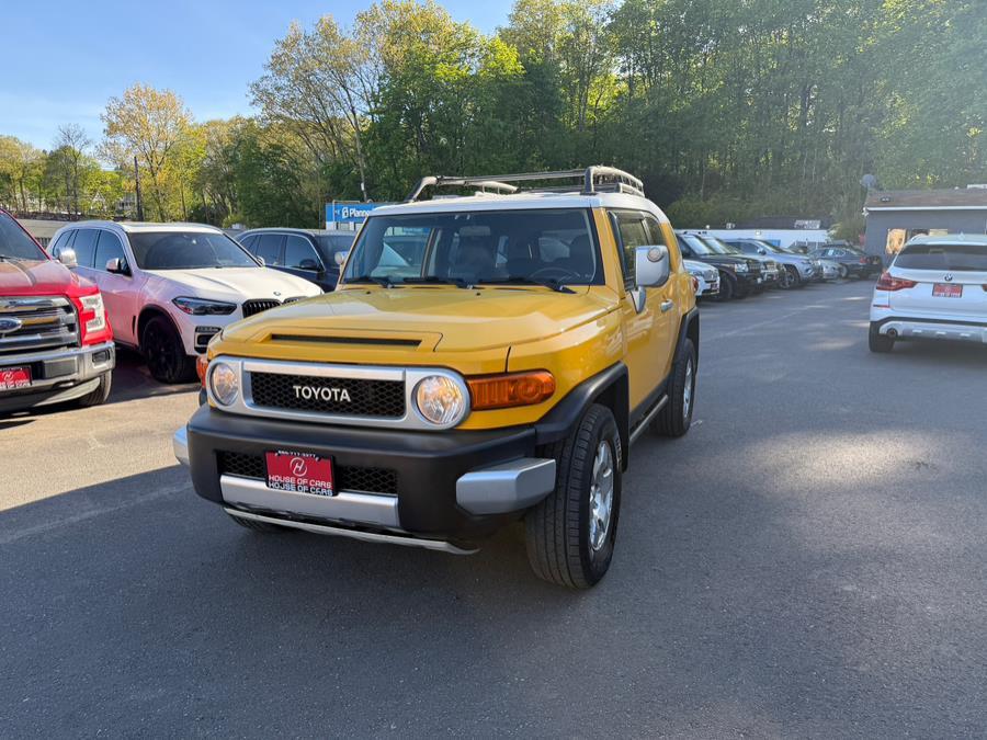 2007 Toyota FJ Cruiser 4WD 4dr Auto, available for sale in Waterbury, Connecticut | House of Cars LLC. Waterbury, Connecticut