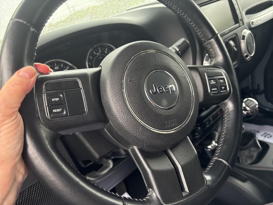 2015 Jeep Wrangler Unlimited 4WD 4dr Sahara, available for sale in Old Saybrook, Connecticut | Saybrook Auto Barn. Old Saybrook, Connecticut 2015 Jeep Wrangler Unlimited 4WD 4dr Sahara, available for sale in Old Saybrook, Connecticut | Saybrook Auto Barn. Old Saybrook, Connecticut