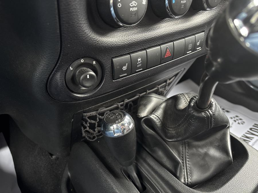 2015 Jeep Wrangler Unlimited 4WD 4dr Sahara, available for sale in Old Saybrook, Connecticut | Saybrook Auto Barn. Old Saybrook, Connecticut 2015 Jeep Wrangler Unlimited 4WD 4dr Sahara, available for sale in Old Saybrook, Connecticut | Saybrook Auto Barn. Old Saybrook, Connecticut