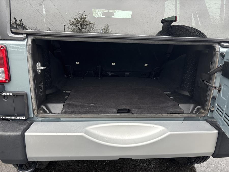 2015 Jeep Wrangler Unlimited 4WD 4dr Sahara, available for sale in Old Saybrook, Connecticut | Saybrook Auto Barn. Old Saybrook, Connecticut 2015 Jeep Wrangler Unlimited 4WD 4dr Sahara, available for sale in Old Saybrook, Connecticut | Saybrook Auto Barn. Old Saybrook, Connecticut