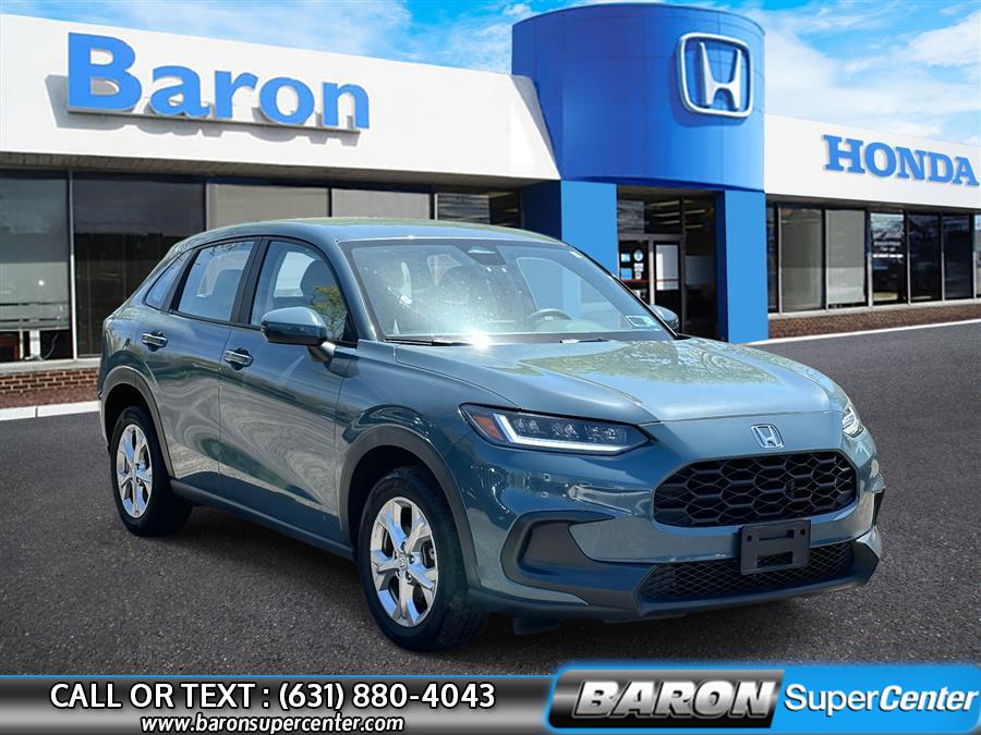 Used 2023 Honda Hr-v in Patchogue, New York | Baron Supercenter. Patchogue, New York