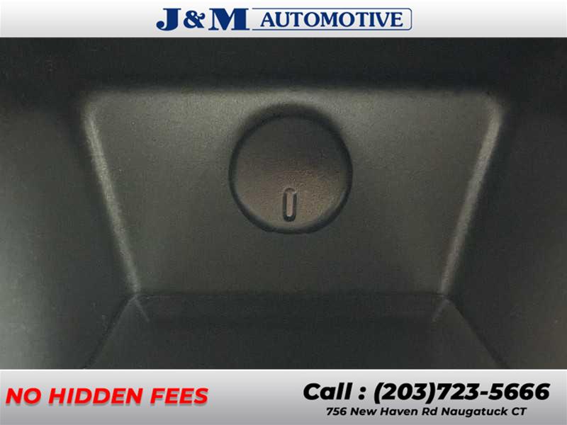 2016 Chevrolet Equinox LS, available for sale in Naugatuck, Connecticut | J&M Automotive Sls&Svc LLC. Naugatuck, Connecticut 2016 Chevrolet Equinox LS, available for sale in Naugatuck, Connecticut | J&M Automotive Sls&Svc LLC. Naugatuck, Connecticut