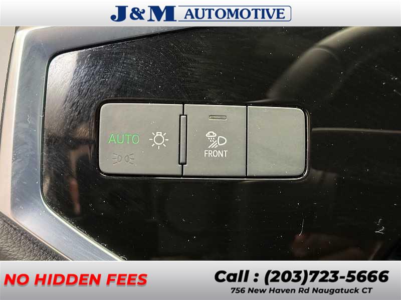 2024 Audi Q3 S line Premium, available for sale in Naugatuck, Connecticut | J&M Automotive Sls&Svc LLC. Naugatuck, Connecticut 2024 Audi Q3 S line Premium, available for sale in Naugatuck, Connecticut | J&M Automotive Sls&Svc LLC. Naugatuck, Connecticut