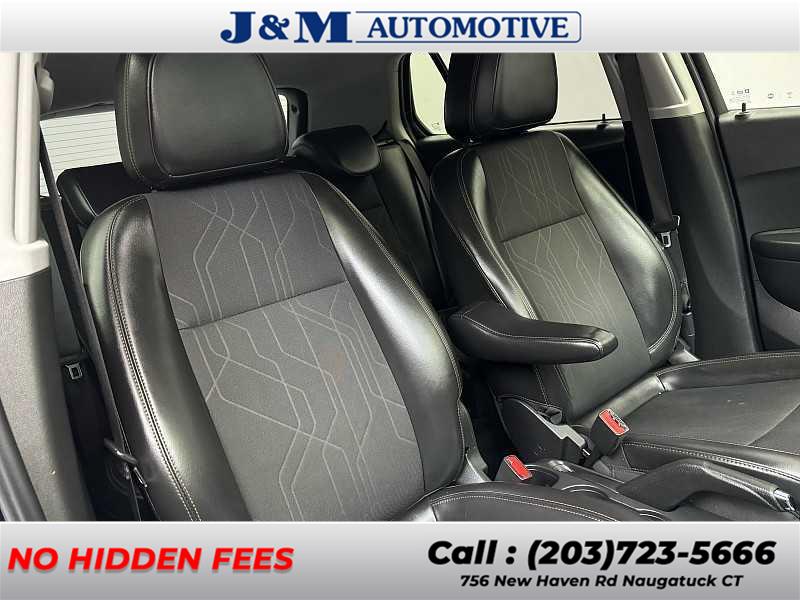 2021 Chevrolet Trax LT, available for sale in Naugatuck, Connecticut | J&M Automotive Sls&Svc LLC. Naugatuck, Connecticut 2021 Chevrolet Trax LT, available for sale in Naugatuck, Connecticut | J&M Automotive Sls&Svc LLC. Naugatuck, Connecticut