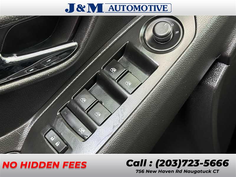 2021 Chevrolet Trax LT, available for sale in Naugatuck, Connecticut | J&M Automotive Sls&Svc LLC. Naugatuck, Connecticut 2021 Chevrolet Trax LT, available for sale in Naugatuck, Connecticut | J&M Automotive Sls&Svc LLC. Naugatuck, Connecticut