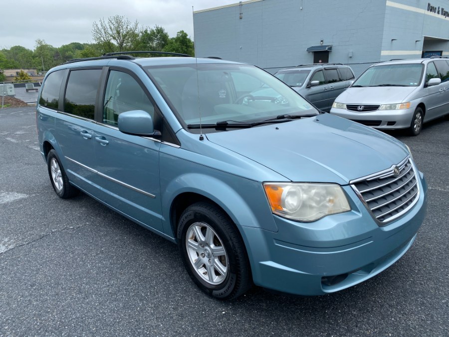 2010 Chrysler Town & Country 4dr Wgn Touring, available for sale in Bethlehem, Pennsylvania | Best Auto Deals LLC. Bethlehem, Pennsylvania 2010 Chrysler Town & Country 4dr Wgn Touring, available for sale in Bethlehem, Pennsylvania | Best Auto Deals LLC. Bethlehem, Pennsylvania