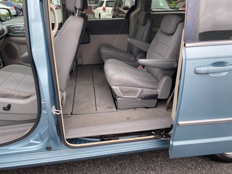 2010 Chrysler Town & Country 4dr Wgn Touring, available for sale in Bethlehem, Pennsylvania | Best Auto Deals LLC. Bethlehem, Pennsylvania 2010 Chrysler Town & Country 4dr Wgn Touring, available for sale in Bethlehem, Pennsylvania | Best Auto Deals LLC. Bethlehem, Pennsylvania